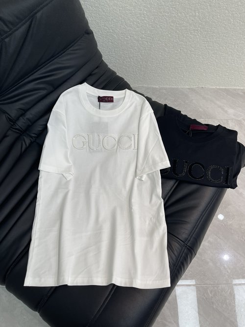 Gucci Exquisite Toothbrush Embroidery and Beaded Short-Sleeved T-Shirt