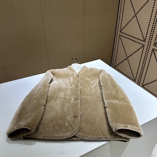 Loro Piana Vintage Elegant Sheepskin and Fur Coat