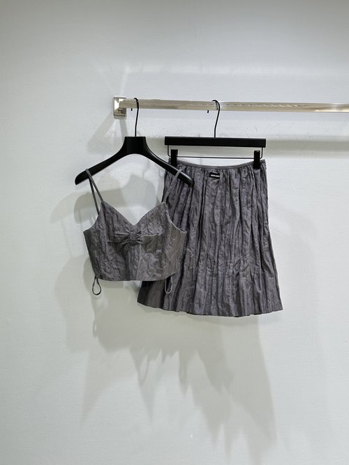 Chanel Rippled Duchesse Fabric Pendant with Bow and Graceful Texture