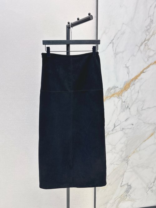 The Row Row Style Suede Long Skirt with Elegant H Shape and Back Slit