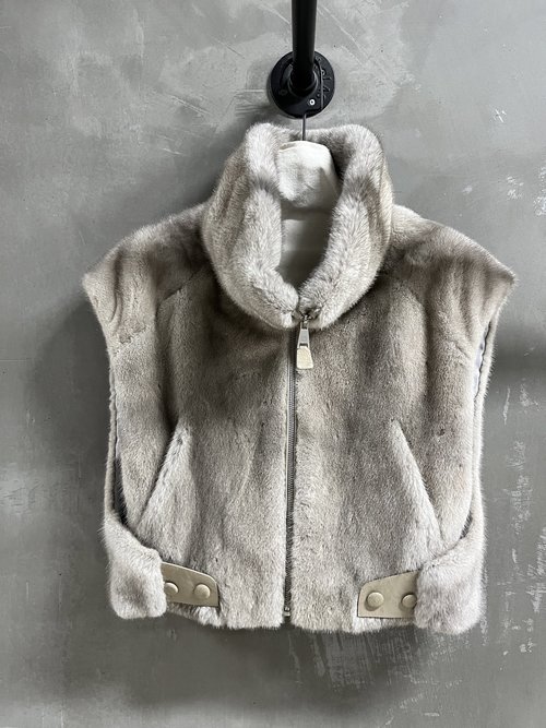 Louis Vuitton Elegant Mink Vest, Imported Crown Velvet Mink, Simple Style