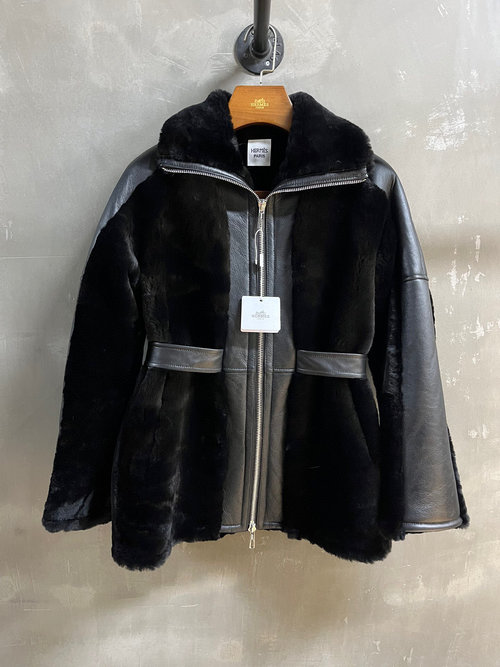Hermes Stylish Merino Wool Fur-Trimmed Outerwear