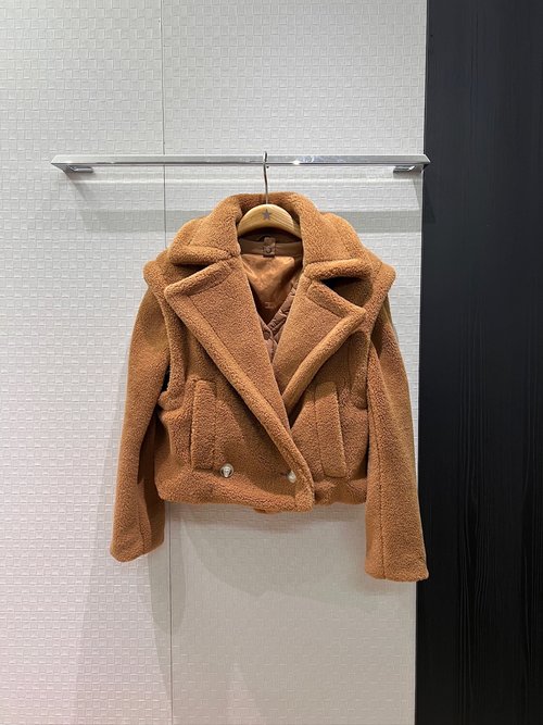 Max Mara Classic Teddy Bear Short Two - Piece Set for Multiple Ways