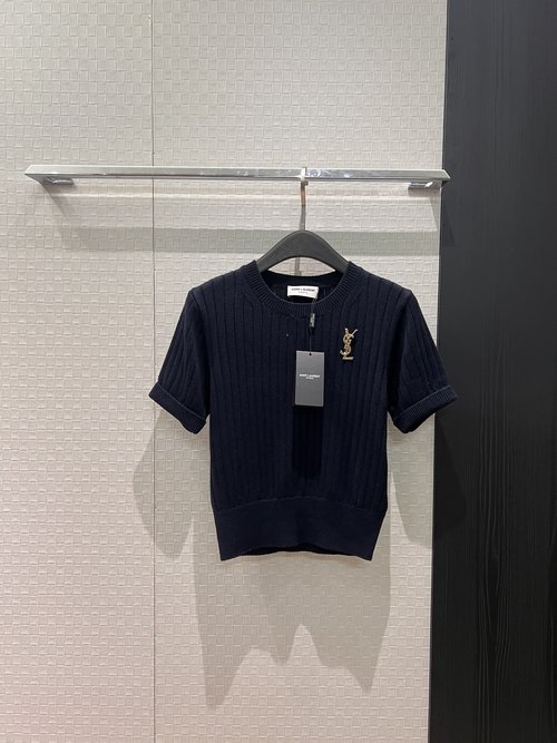 Yves Saint Laurent Yves Saint Laurent Brooch Embellished Round Neck Ribbed Knit Short Sleeve Top