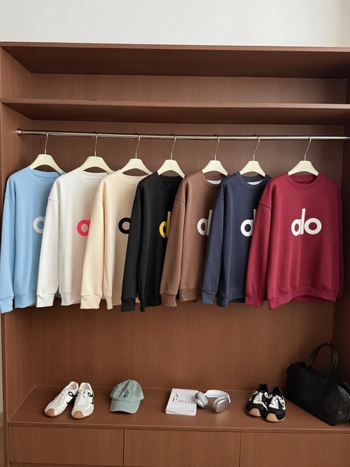 Alo Alo Branded Colorful Sweatshirt Collection