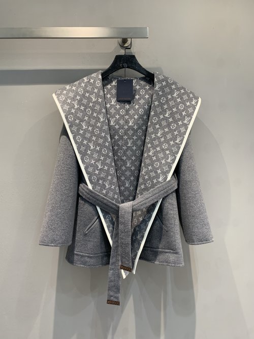 Louis Vuitton Wrap-style Short Wool-silk Blend Coat with Big Collar