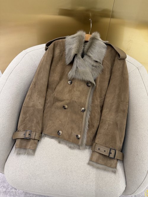 Brunello Cucinelli Goat Kid Fur: Relaxed Short Style with Retro Appeal