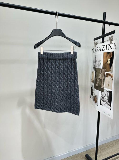 Miu Miu Gray Twist Pattern Timeless Wool Knit Skirt