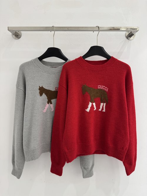 Gucci Round Neck Pullover with Letters, Comfortable Fit in Grey or Red