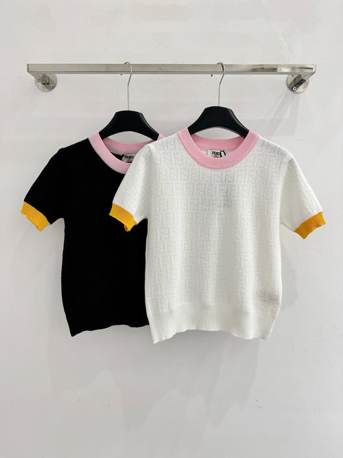 Fendi Double - F Jacquard Knit for Everyday Wear in Black and White