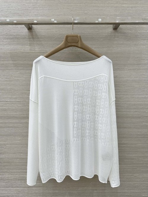Hermes One - Shoulder Hollow - Knit Top with Pig - Nose Pattern