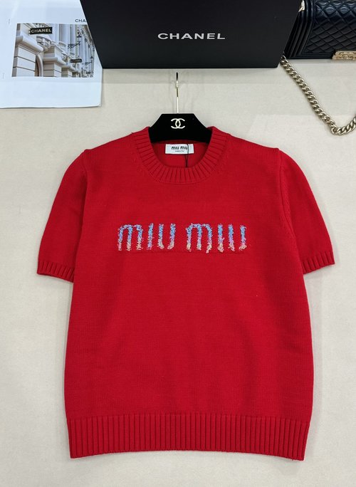 Miu Miu Stylish Knitted Round-Neck Short-Sleeve with Logo