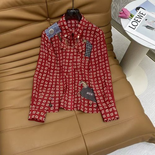Fendi Elegant Heavy Silk Blouse with Floral Print & Chains