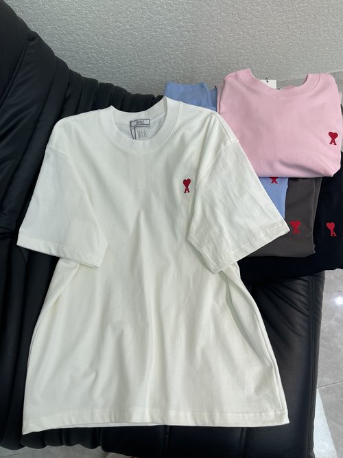 Ami Red Heart Logo Embroidered Crewneck Tee: Heavyweight Washed Cotton Versatile Loose Fit