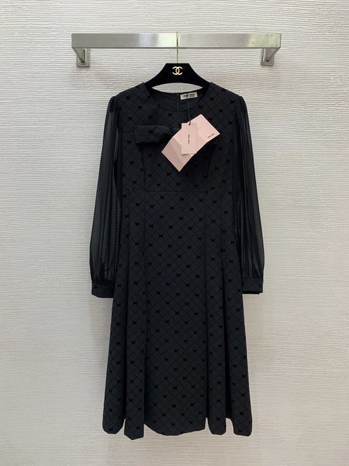 Miu Miu Alluring Mid-Length Dress Featuring Bowknot and Ruffled Sleeves in Classic Apricot and Black