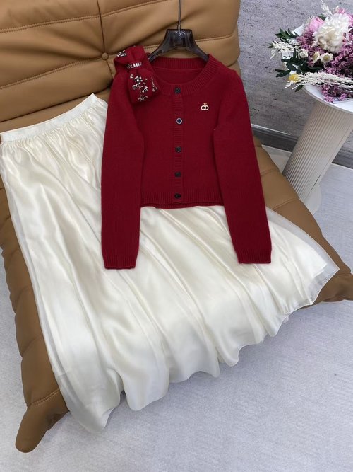 Dior Wool-Blend Cardigan and Pearl-White Skirt Set with Festive Charm