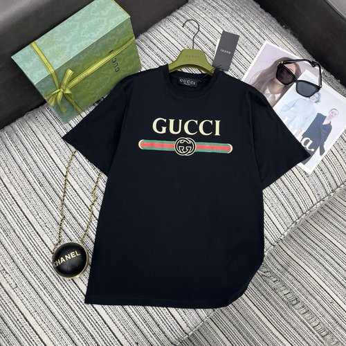 Gucci Logo Printed Short-Sleeved Round Neck T-Shirt