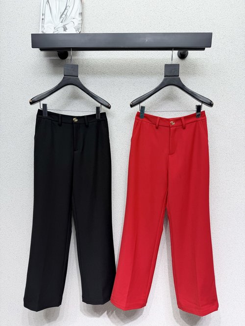 Gucci Elegant G-Buttoned Trousers, Classic Look