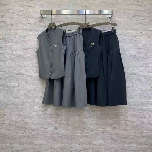 Dior Chic TR Suit Set with Vest and High-Waisted Skirt for Versatile Wear