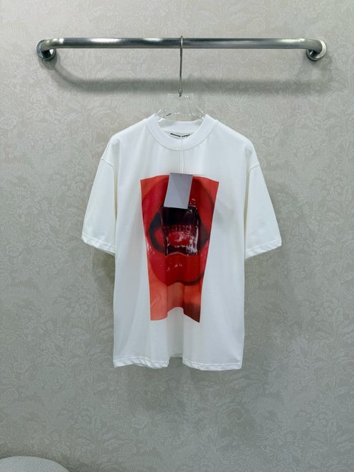 Alexander Wang Sweet and Cool Lip Print Short Sleeve T-Shirt