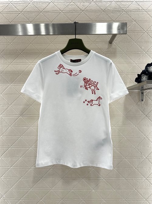 Gucci Embroidery Logo T-shirt, Comfortable and Unique Design