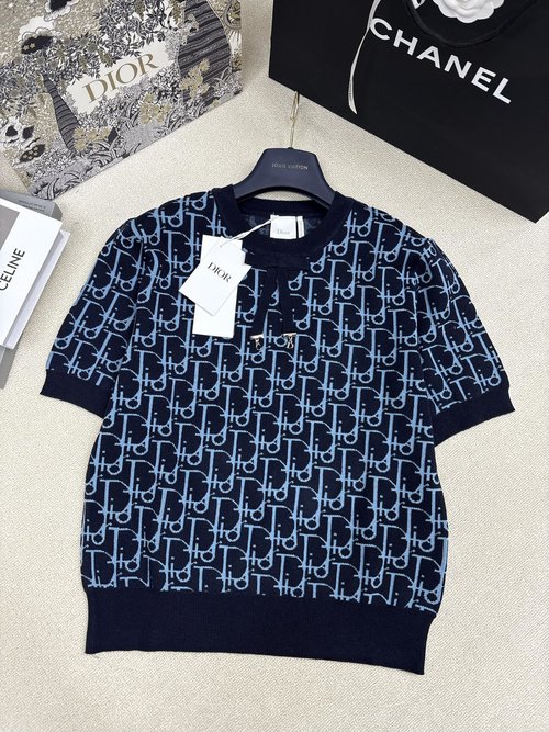 Dior Early Spring Knit Crew Neck Top with Brand Logo & Bow Accents