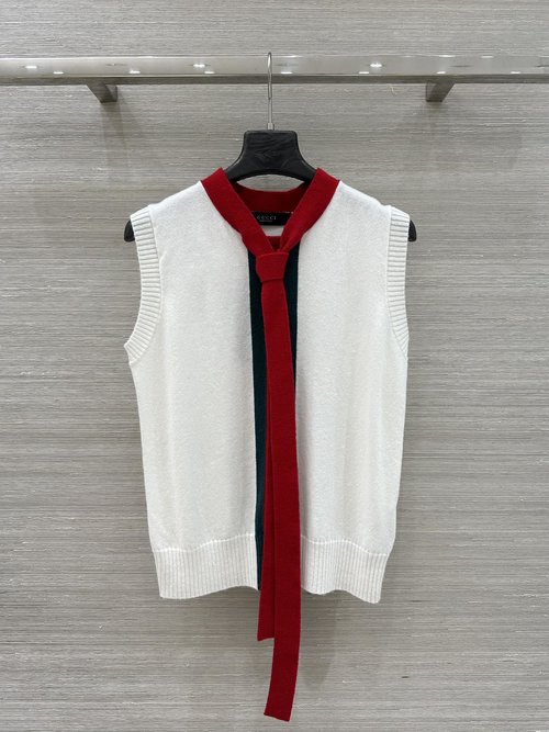 Gucci Exclusive Classic Red-Green Striped Knit Sleeveless Top with Ribbon