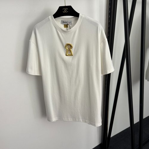 Schiaparelli Golden Keyhole Cutout Casual Short-Sleeve T-shirts in White, Black, and Brown