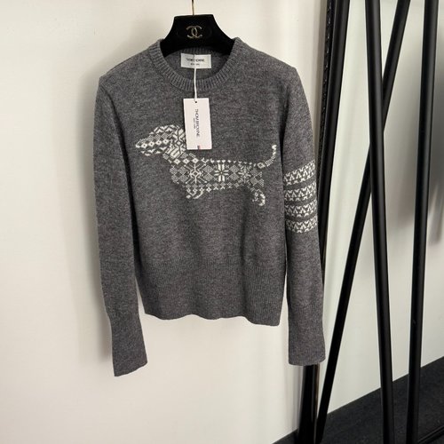 Thom Browne Puppy Pattern Pullover Long-sleeved Wool Knit Top in Gray and Navy
