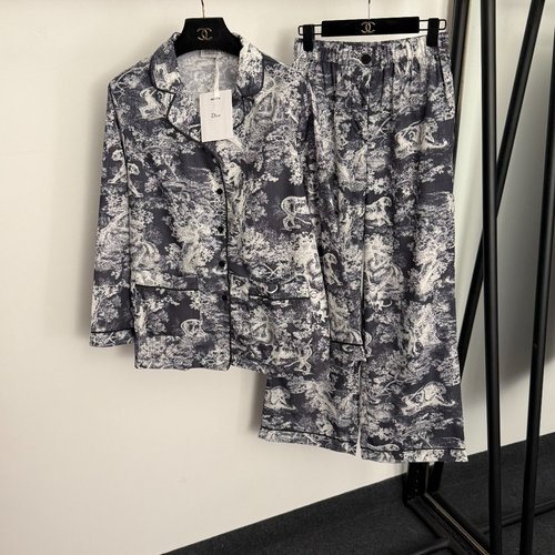 Dior New Casual Suit with Animal Forest Print, Shirt and Trousers Set