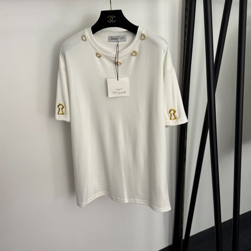 Schiaparelli Elegant Golden Keyhole Studded Metal Button Casual Short Sleeve T-Shirt