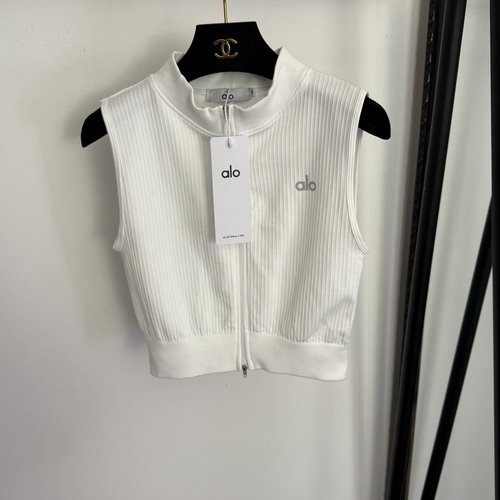 Loewe Reflective Logo Sleeveless Zipper Vest in Three Colors