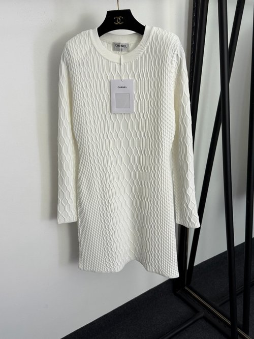 Chanel Knitted Long-Sleeve Dress with Padded Shoulders and Jacquard