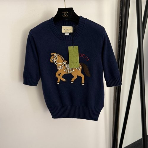 Gucci Studded Pony Embroidery Short-Sleeve Wool Knit Top