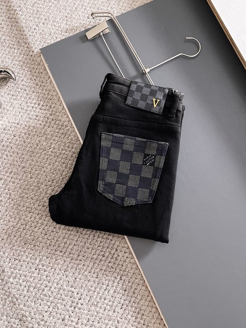 Louis Vuitton Premium Jeans with Soft Feel and Slim Fit