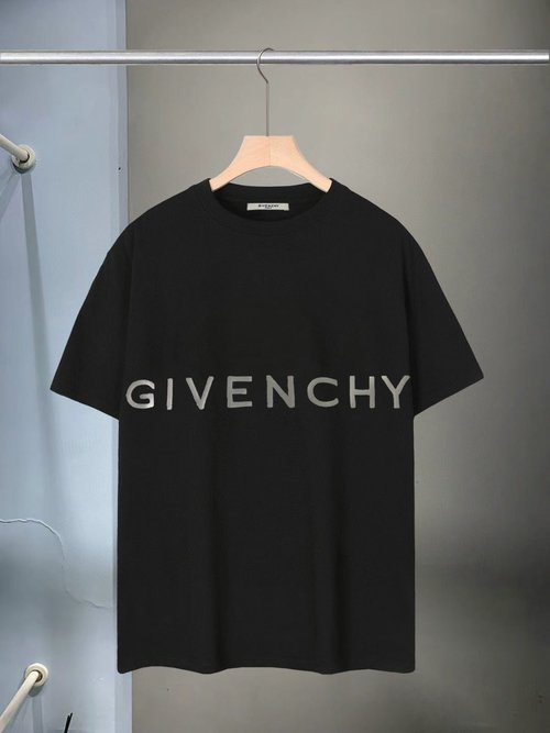 Givenchy New T-shirt with 4G Logo Thick Plate Embossing