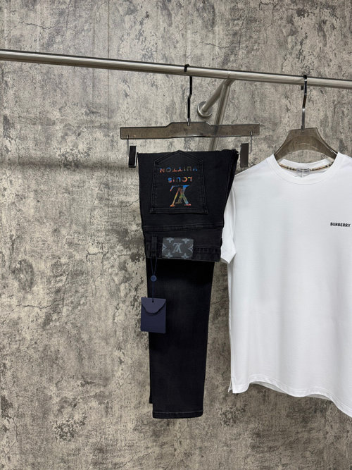 Louis Vuitton Elastic and Classic Slim-fit Jeans