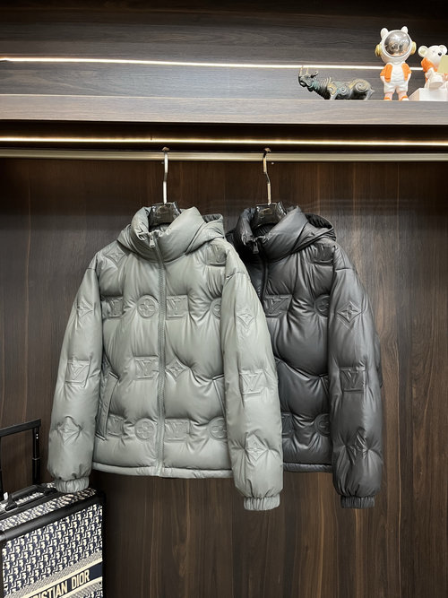 Louis Vuitton 90% White Goose Down Filled Black & Gray Hooded Coat