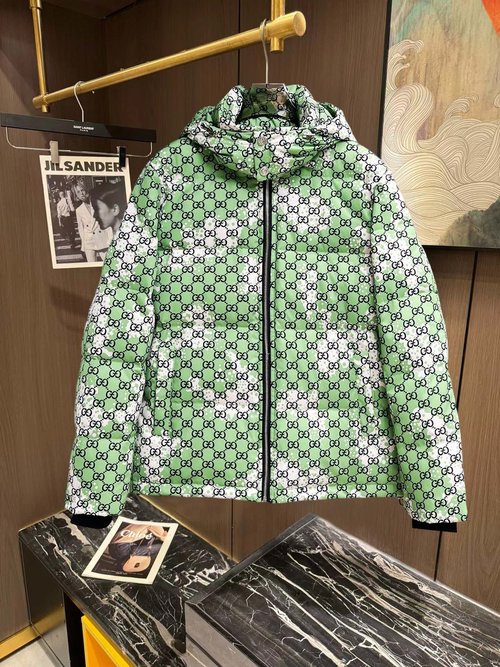 Gucci Premium Down Jacket with 90% Down and Logo