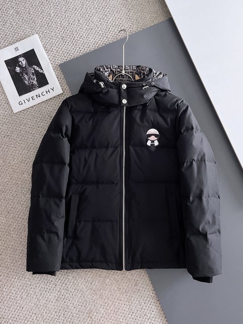 Fendi Premium 90% Down Jacket with Logo and Color Blend