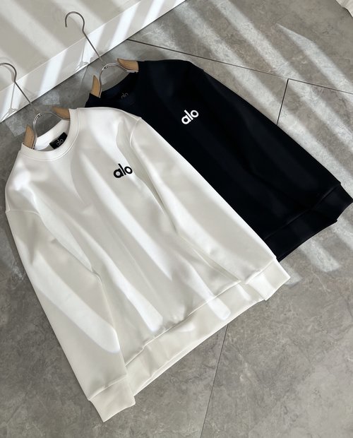 Alo Fashionable All-Cotton Logo Hoodie