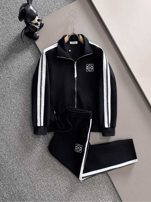 Loewe Top-notch Spliced Set with Logo Embroidery