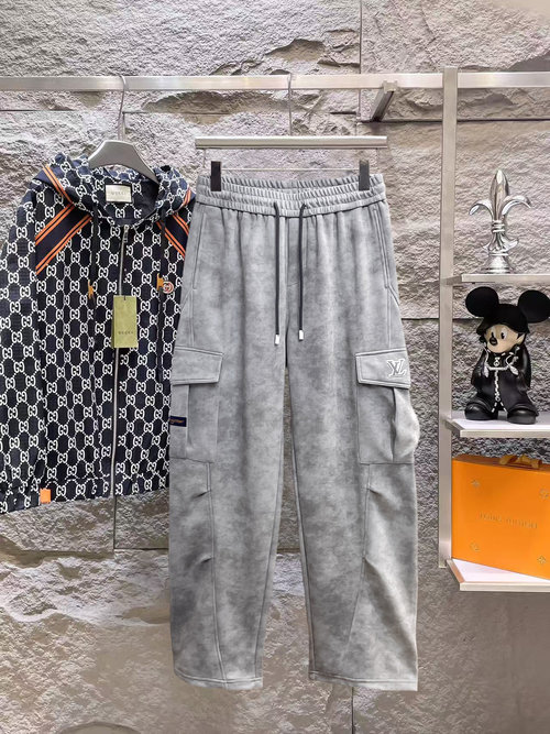 Louis Vuitton New Arrival Logo Casual Pants for High Comfort