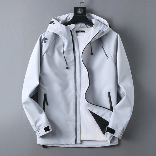 Descente Pre-sale Comfortable and Well-Fitting Jacket