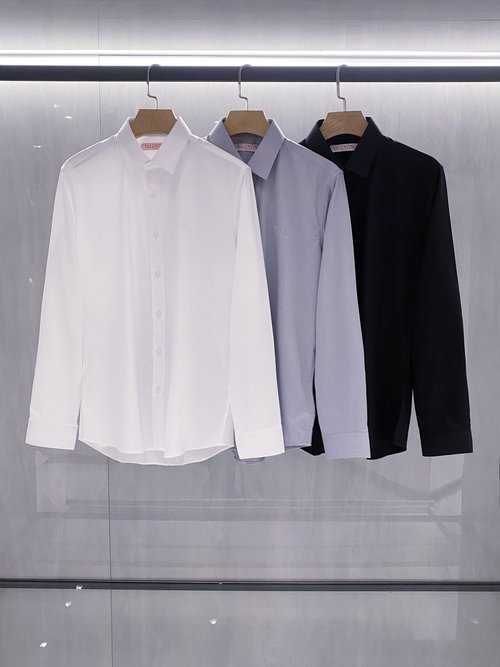 Valentino Luxury Long-Sleeved Shirt with Classic Elements