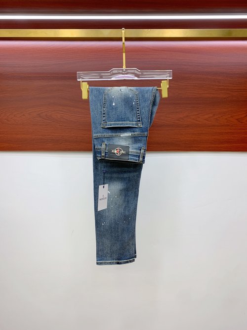 Moncler Exclusive Jeans with High - Quality Elastic Fabric