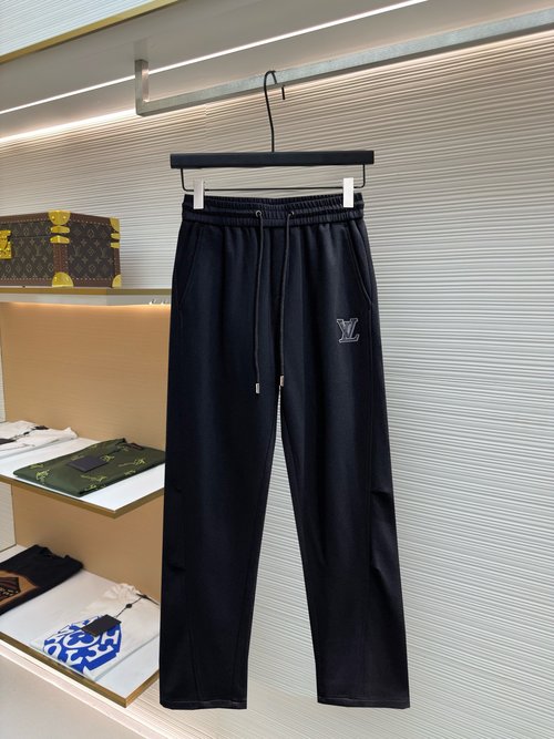 Louis Vuitton New Arrival Logo Casual Pants with Good Feel