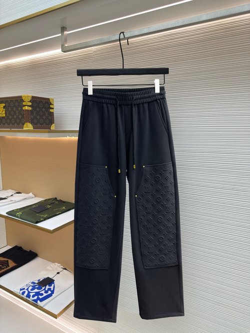 Louis Vuitton New Logo Casual Pants with High Comfort