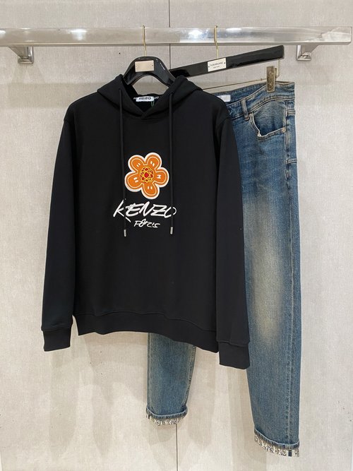 Kenzo Exquisite Round-Neck Sweatshirt with Craftsmanship