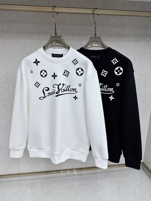 Louis Vuitton Letter Logo Pullover Sweatshirt Made of Space Cotton